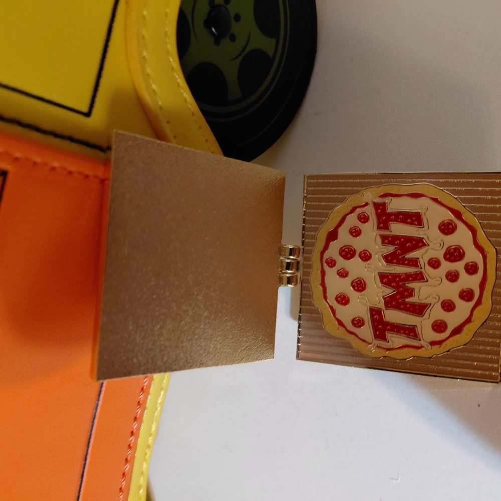 Toy Van - Green, Yellow, Orange - Picture 9 of 9